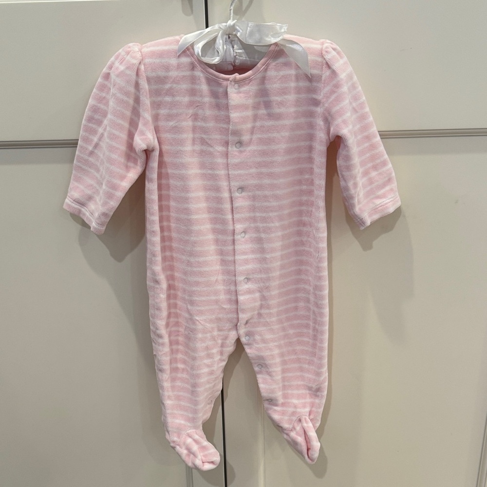 Kissy Kissy Pink Velour Footed Playsuit 6–9 Months Striped Snap Front Pajamas